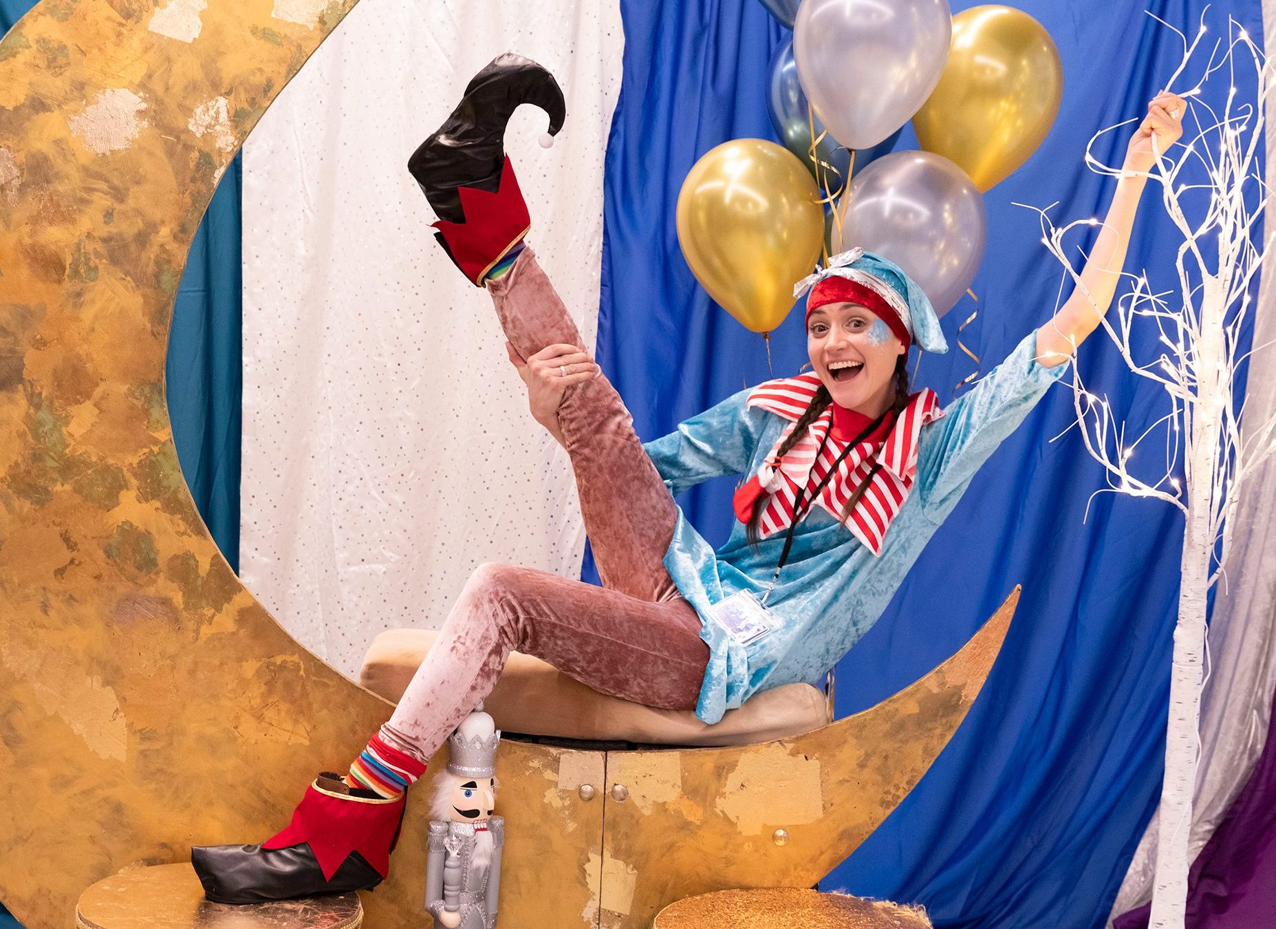 Ezra Elf is the best children's entertainer for office Christmas parties in London!